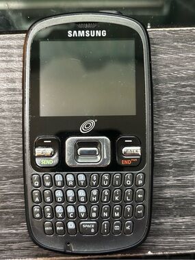 Vintage Samsung Black QWERTY Messaging Phone